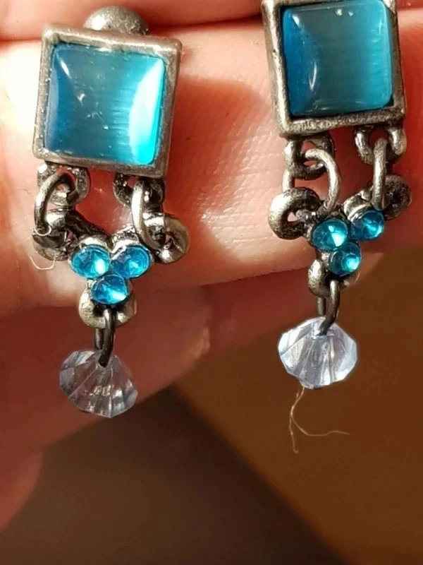 Brincos pendentes prateados e pedra azul nova – photo 6